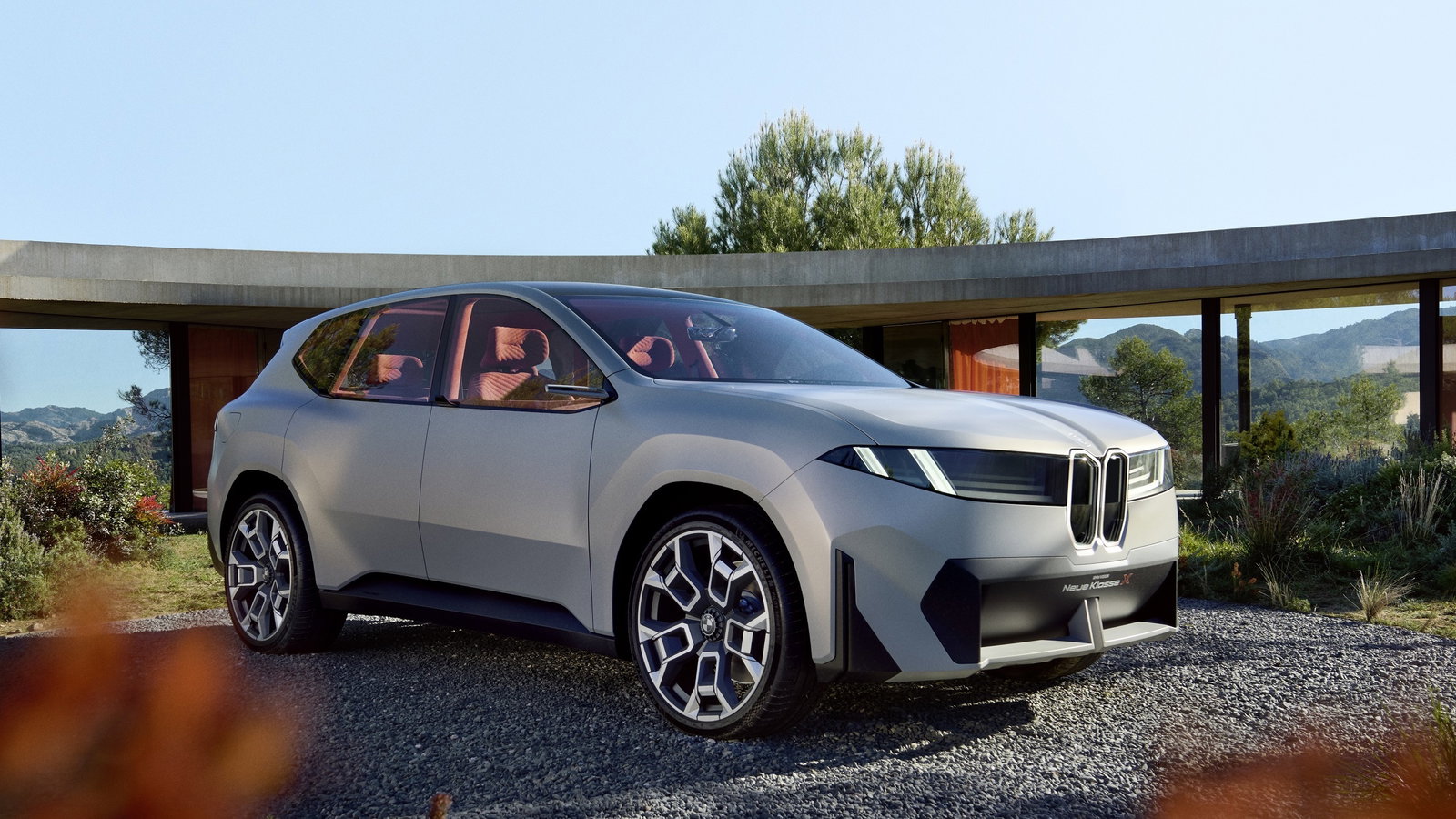 BMW Vision Neue Klasse X - front